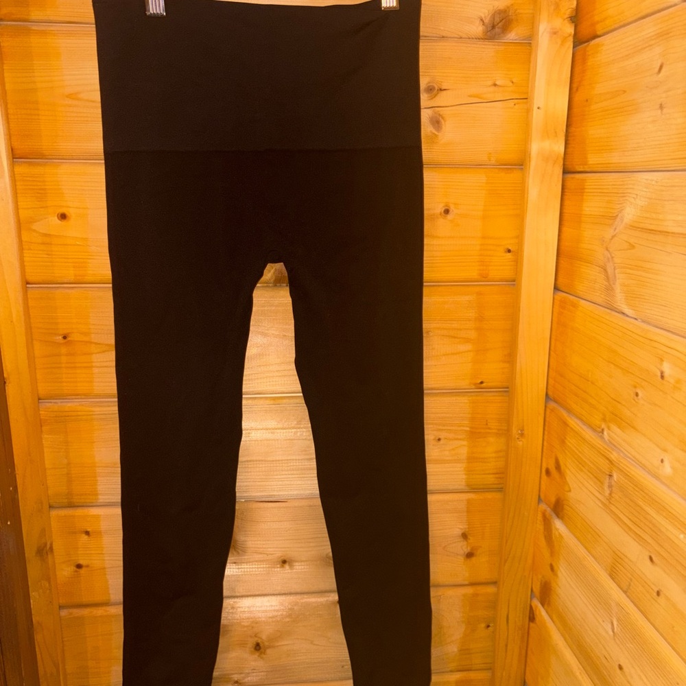 NWT SPANX Women's Black Leggings